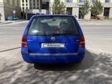 Volkswagen Golf 2003 годаүшін3 150 000 тг. в Астана – фото 4