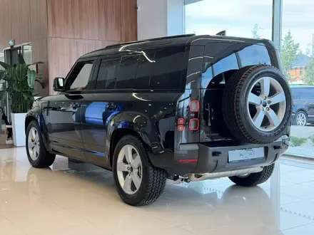 Land Rover Defender X-Dynamic SE 2026 года за 73 815 000 тг. в Астана – фото 18