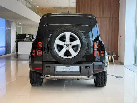 Land Rover Defender X-Dynamic SE 2026 года за 73 815 000 тг. в Астана – фото 24