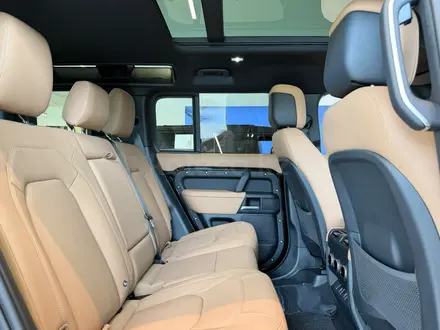 Land Rover Defender X-Dynamic SE 2026 года за 73 815 000 тг. в Астана – фото 4