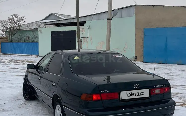 Toyota Camry 1998 года за 3 000 000 тг. в Жанаозен
