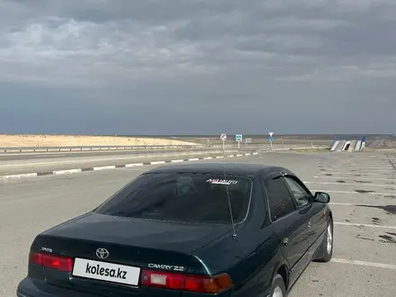 Toyota Camry 1998 года за 3 000 000 тг. в Жанаозен – фото 8