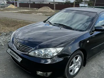 Toyota Camry 2005 года за 5 700 000 тг. в Актобе – фото 4