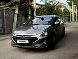 Hyundai Elantra 2020 года за 7 500 000 тг. в Алматы – фото 2