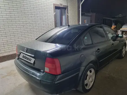 Volkswagen Passat 1998 года за 1 500 000 тг. в Кызылорда – фото 5