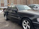 Mercedes-Benz C 220 1994 года за 1 490 000 тг. в Астана – фото 2