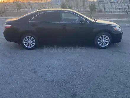 Toyota Camry 2011 года за 7 500 000 тг. в Жанаозен – фото 2