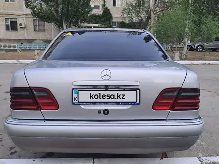 Mercedes-Benz E 320 1997 года за 3 000 000 тг. в Кызылорда – фото 5