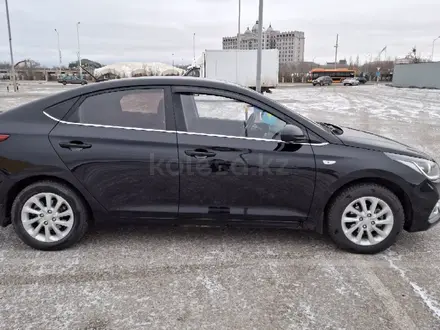 Hyundai Accent 2017 года за 6 600 000 тг. в Актобе – фото 4