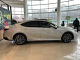 Toyota Camry Luxe 2026 года за 22 190 000 тг. в Алматы – фото 5