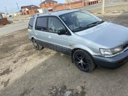 Mitsubishi Space Wagon 1992 года за 1 300 000 тг. в Атырау – фото 3