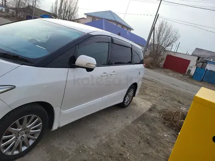 Toyota Estima 2006 года за 6 000 000 тг. в Атырау – фото 4