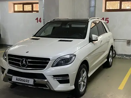 Mercedes-Benz ML 400 2013 года за 19 000 000 тг. в Астана