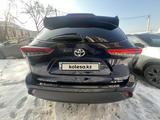 Toyota Highlander 2022 годаfor23 300 000 тг. в Алматы – фото 4