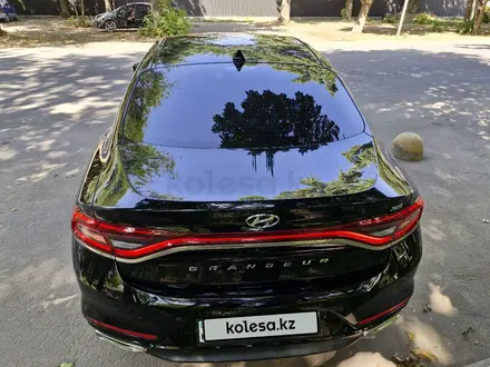 Hyundai Grandeur 2017 года за 11 750 000 тг. в Алматы – фото 30