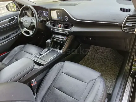 Hyundai Grandeur 2017 года за 11 750 000 тг. в Алматы – фото 50