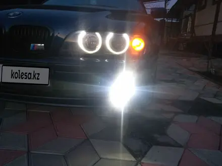 BMW 523 1999 года за 3 600 000 тг. в Алматы – фото 16