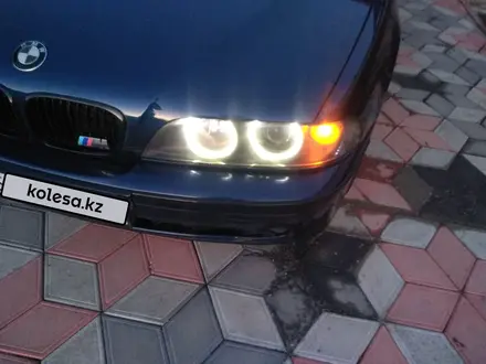 BMW 523 1999 года за 3 600 000 тг. в Алматы – фото 18