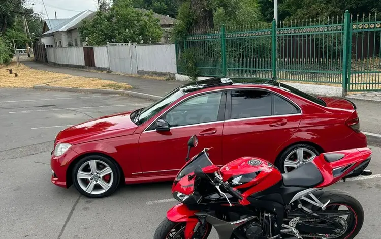 Mercedes-Benz C 300 2009 года за 5 000 000 тг. в Астана