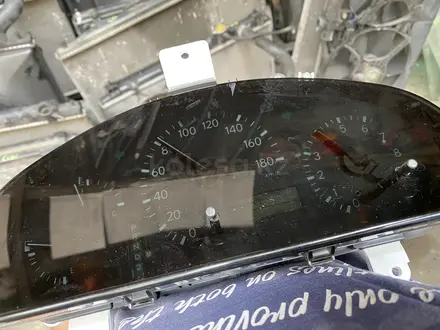 Щиток приборов на Toyota Harrier за 1 000 тг. в Алматы
