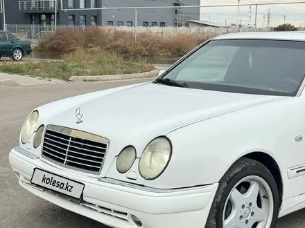 Mercedes-Benz E 430 1996 года за 4 000 000 тг. в Алматы – фото 11