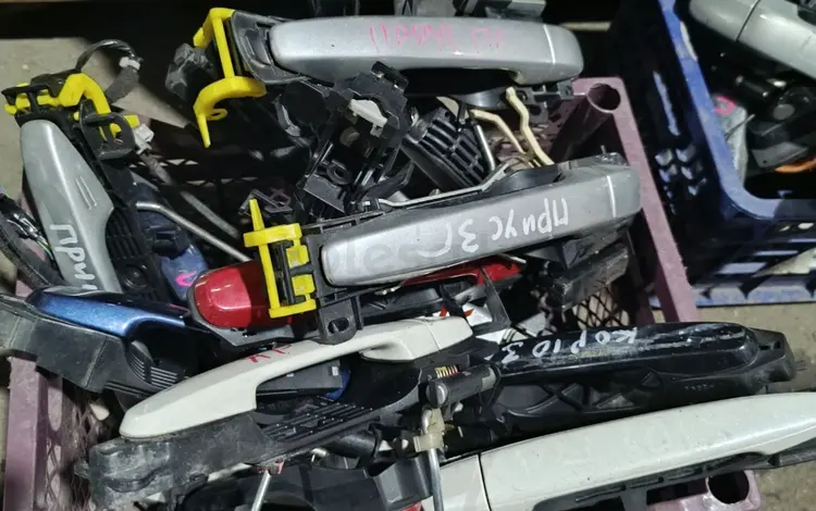 Ручки дверные TOYOTA Camry 40 за 5 000 тг. в Алматы