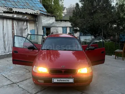 Toyota Carina E 1996 годаүшін2 200 000 тг. в Алматы – фото 3