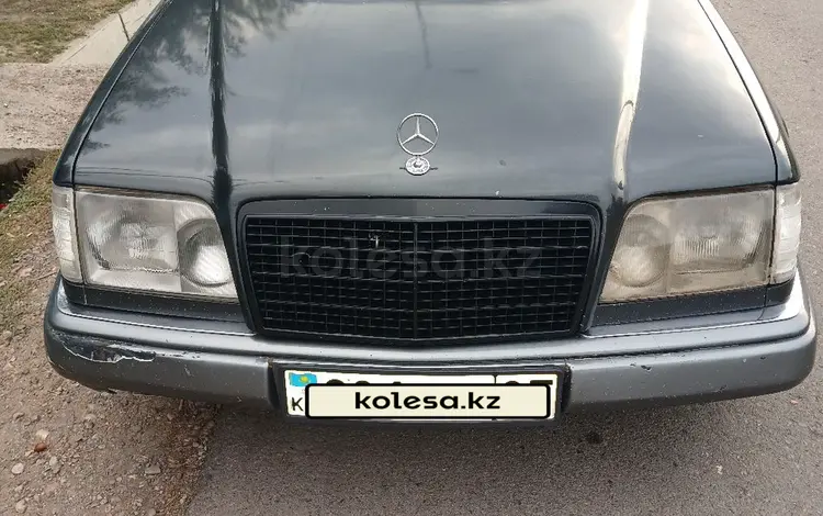 Mercedes-Benz E 220 1994 года за 1 450 000 тг. в Алматы