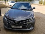 Toyota Camry 2018 года за 6 500 000 тг. в Актобе