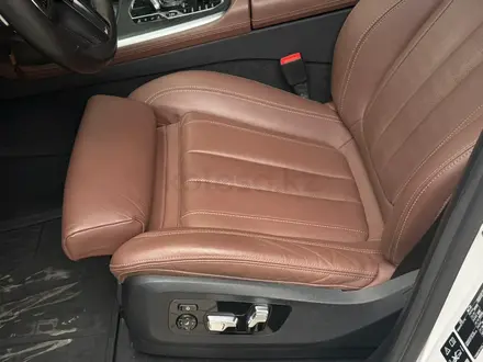 BMW X7 2021 года за 43 500 000 тг. в Астана – фото 25