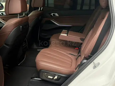 BMW X7 2021 года за 43 500 000 тг. в Астана – фото 31