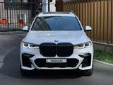BMW X7 2021 года за 42 500 000 тг. в Астана