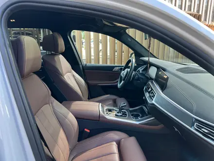 BMW X7 2021 года за 42 500 000 тг. в Астана – фото 23