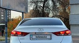 Hyundai Elantra 2018 года за 8 500 000 тг. в Алматы – фото 4