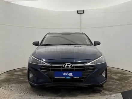 Hyundai Elantra 2019 года за 5 890 000 тг. в Актобе – фото 2