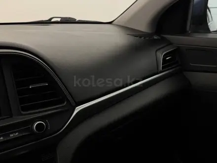 Hyundai Elantra 2019 года за 5 890 000 тг. в Актобе – фото 23