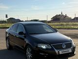 Volkswagen Passat 2010 года за 4 300 000 тг. в Костанай – фото 2