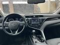 Toyota Camry 2018 года за 11 700 000 тг. в Алматы – фото 7