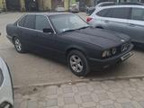 BMW 520 1991 года за 1 700 000 тг. в Актау – фото 2
