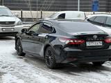 Toyota Camry 2023 года за 14 500 000 тг. в Экибастуз – фото 5
