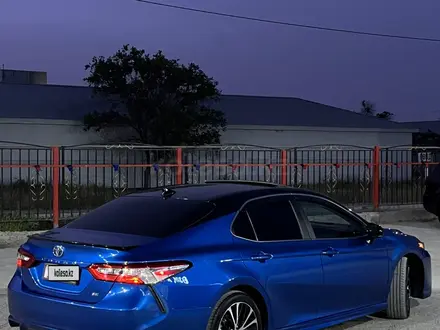 Toyota Camry 2020 года за 7 700 000 тг. в Актау – фото 5