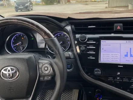 Toyota Camry 2020 года за 7 700 000 тг. в Актау – фото 10