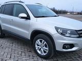 Volkswagen Tiguan 2015 года за 7 800 000 тг. в Уральск – фото 3