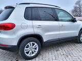 Volkswagen Tiguan 2015 года за 7 800 000 тг. в Уральск – фото 4