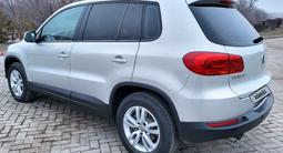 Volkswagen Tiguan 2015 года за 7 800 000 тг. в Уральск – фото 5