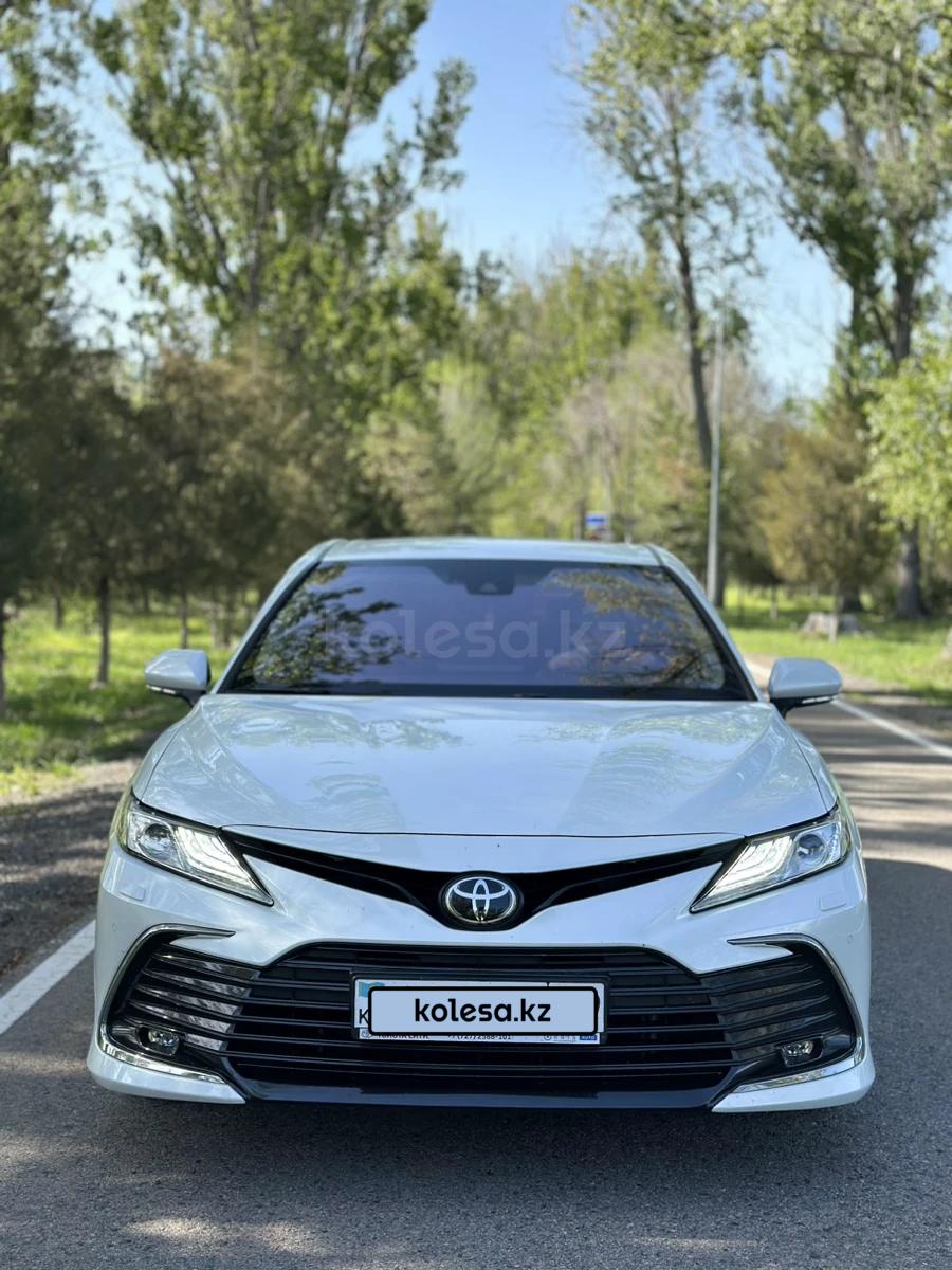 Toyota Camry 2021 г.