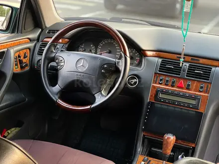 Mercedes-Benz E 55 AMG 2001 года за 5 500 000 тг. в Алматы – фото 12