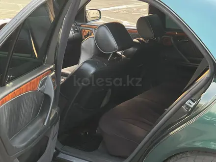 Mercedes-Benz E 55 AMG 2001 года за 5 500 000 тг. в Алматы – фото 18