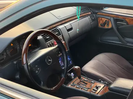 Mercedes-Benz E 55 AMG 2001 года за 5 500 000 тг. в Алматы – фото 20