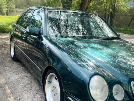 Mercedes-Benz E 55 AMG 2001 года за 5 500 000 тг. в Алматы – фото 5